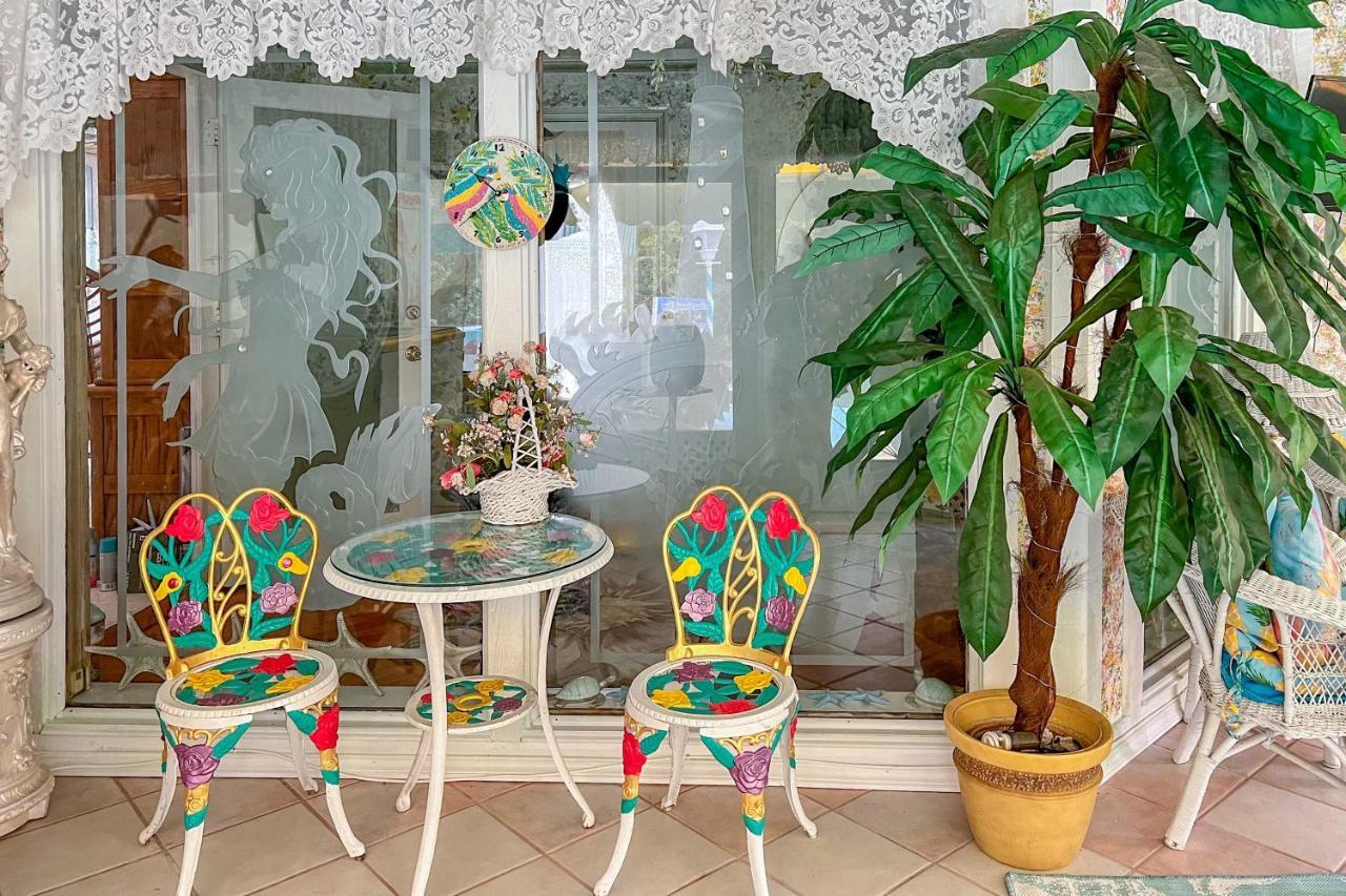 Апартаменти Pams Mermaid House With Riverfront Yard And Lanai! Вікі-Вачі Екстер'єр фото